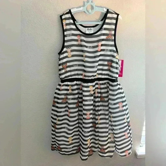 Barbie Dress Girls Size L (10-12) Black White Barbiecore Target NWT - Picture 7 of 7